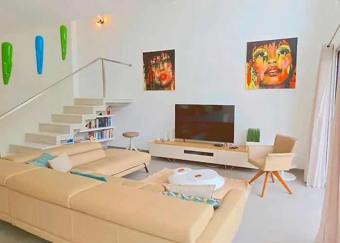 Segolene Design Vila *