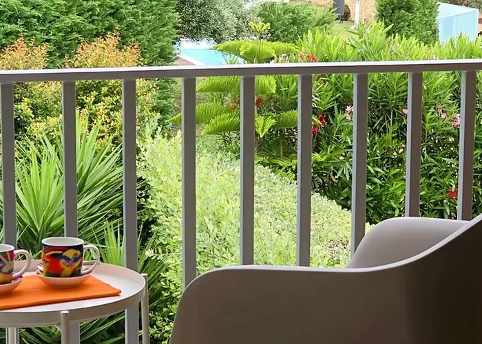 Segolene Design Vila *