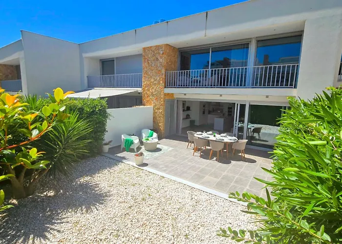 Vila Segolene Design *