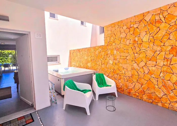 Segolene Design Vila