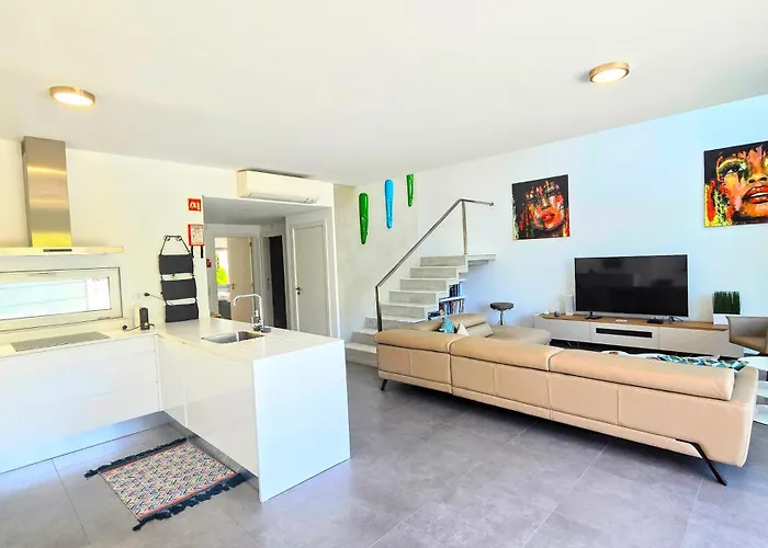 Segolene Design Vila